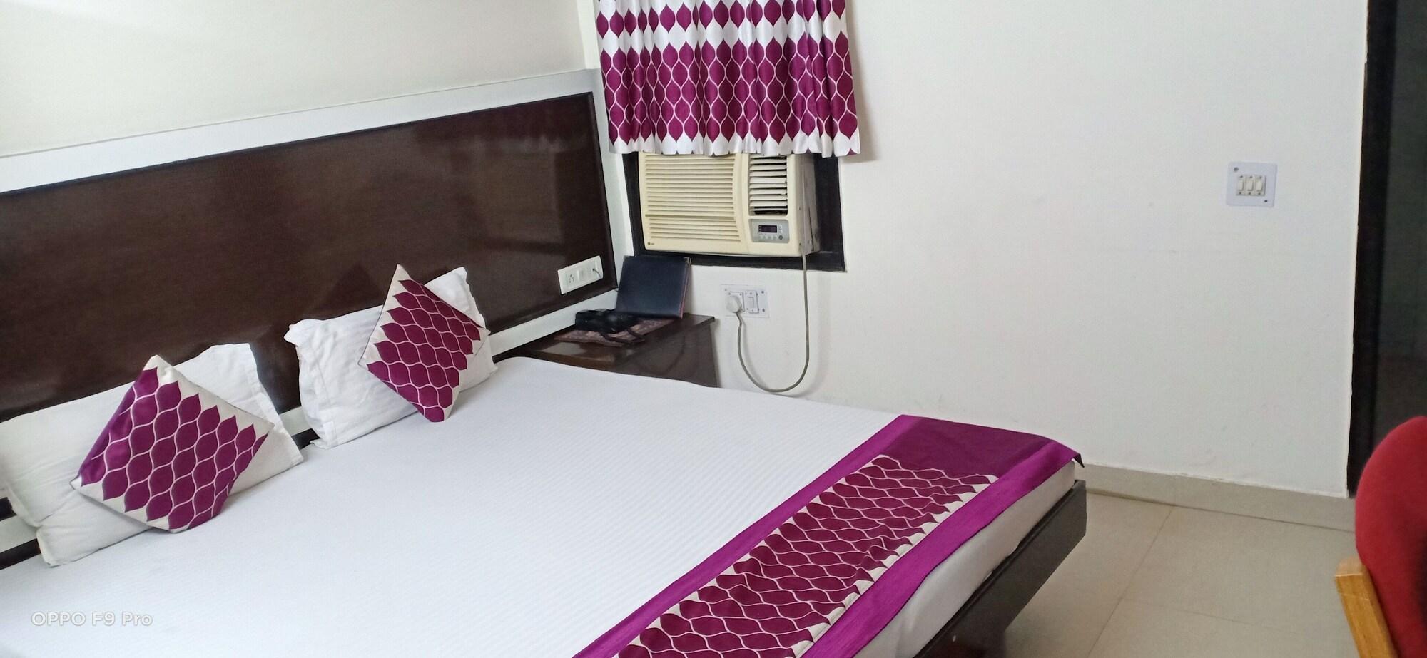 Su Shree Continental 5 Minutes Walk From Railway Station 3*