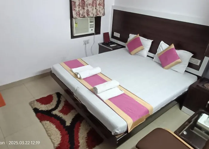 Hotel Su Shree Continental 5 Minutes Walk From New Delhi Railway Station